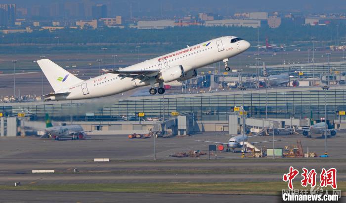 资料图：中国商飞C919大飞机。　徐炳南 摄