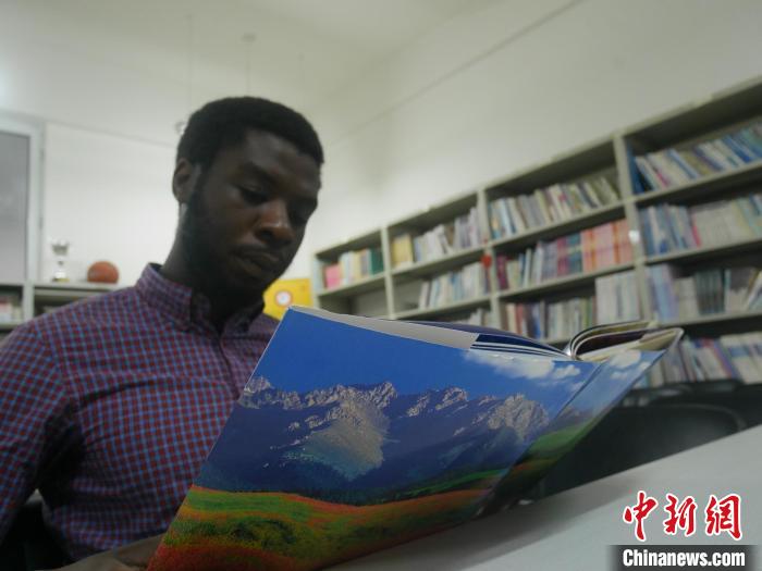 热爱中式建筑的马拉维小伙:想用中国所学回家乡当建筑师