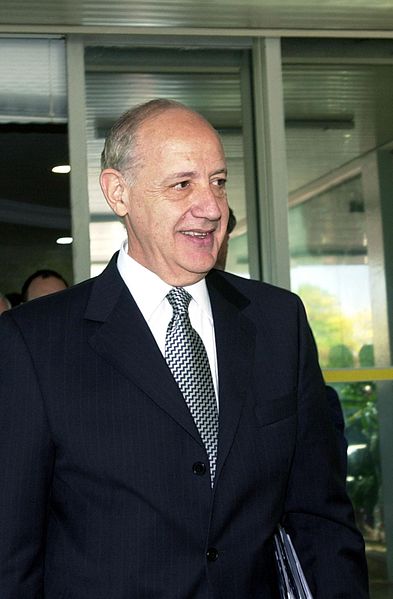 393px-Roberto-Lavagna.jpg