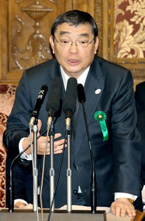 图为在参议院预算委员会上答问的NHK会长籾井胜人。 图为在参议院预算委员会上答问的NHK会长籾井胜人。