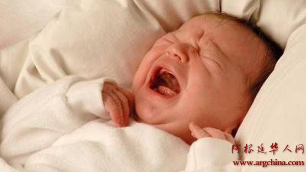 bebe-bebes-llora-llorando_CLAIMA20150325_2962_27.jpg