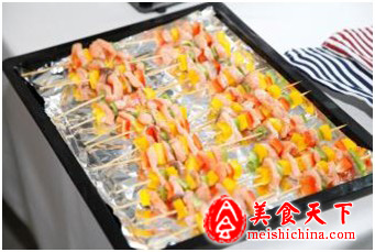 三文鱼彩椒串