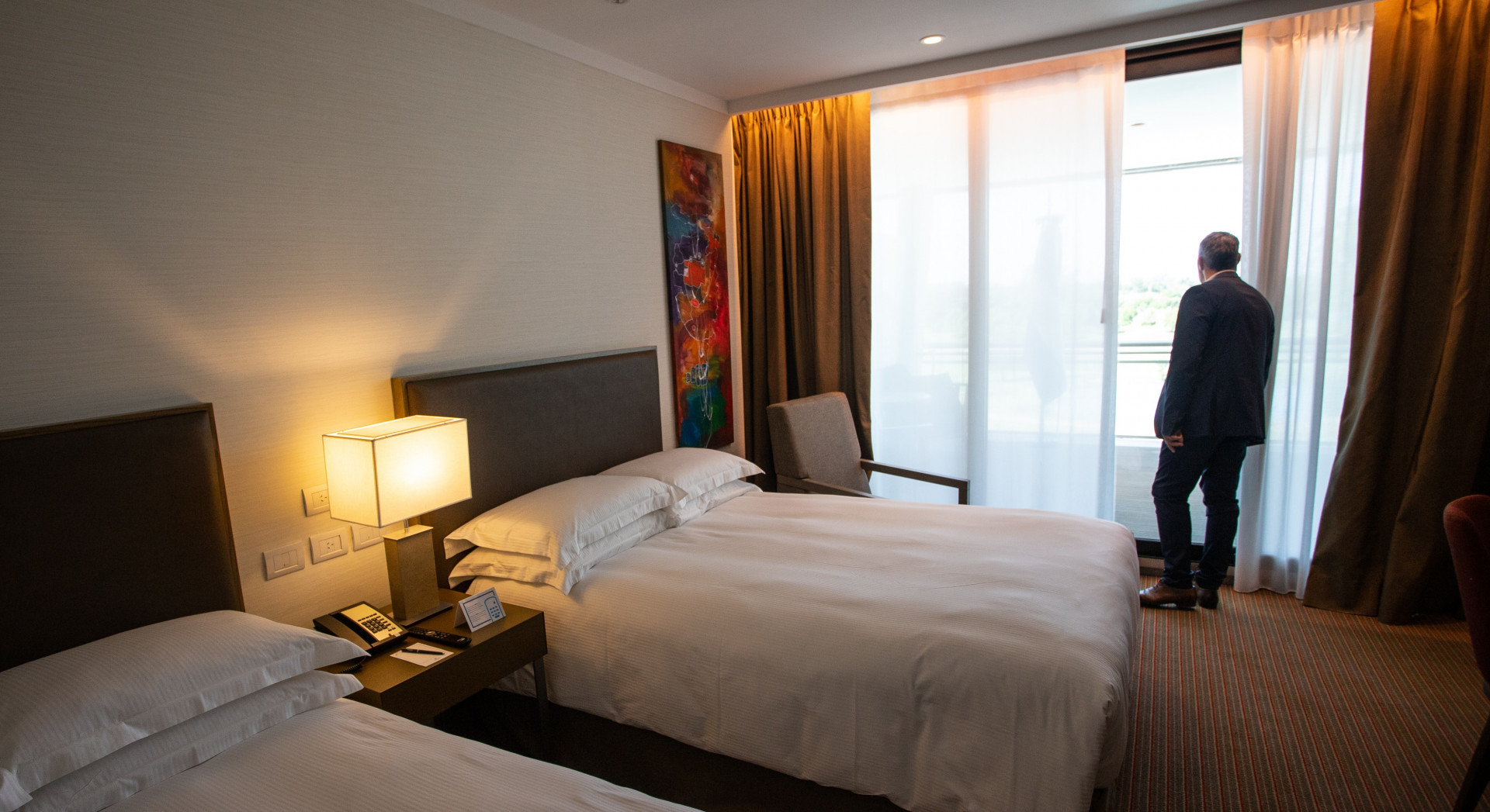 hotel1.jpg
