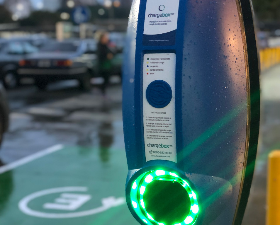 CHARGEBOX2.jpg