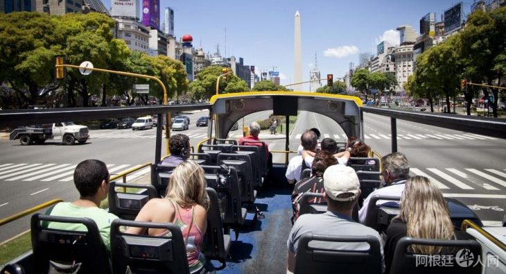 turistas-730x395