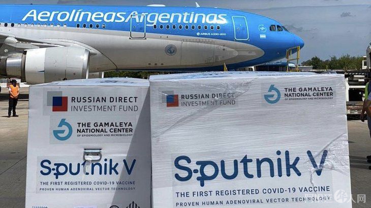 la-aeronave-arribo-al-pais-otras-300000-dosis-sputnik-v