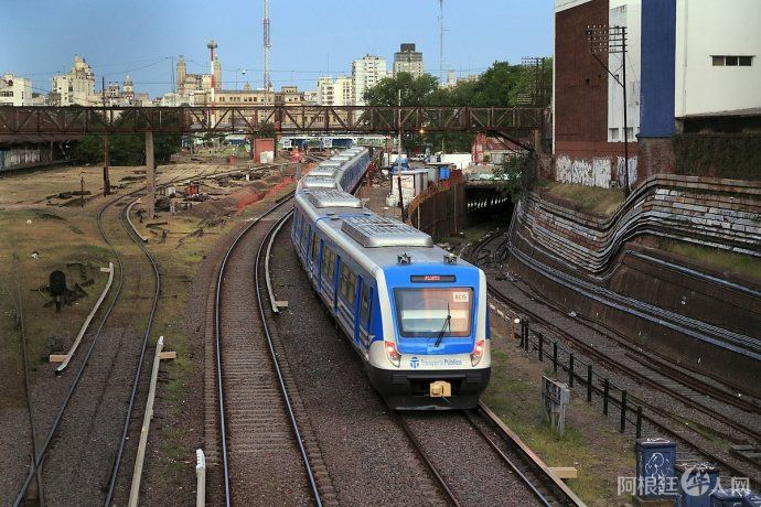 tren-sarmiento2jpg