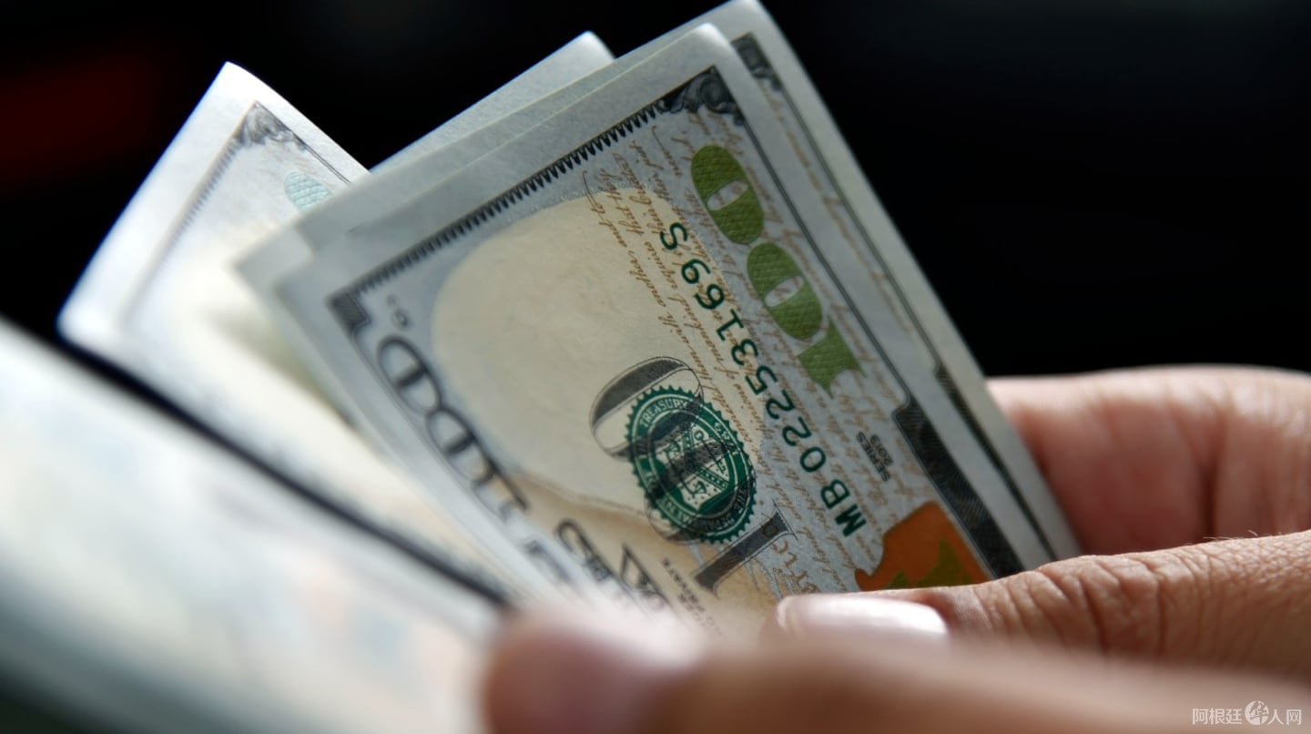 para-portfolio-personal-inversiones-la-cotizacion-actual-del-dolar-incentiva-la-demanda-minorista-y-de-importadores-foto-adobe-stock-WVPKJBC2OFFXHJU6Z7EJ4C2MFA